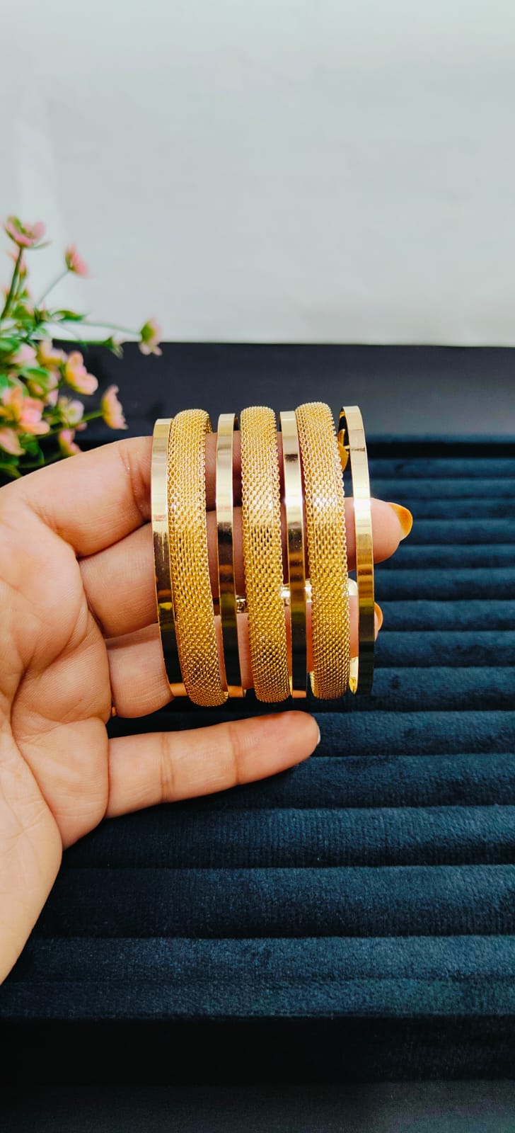 Anti Tarnish Cluff Gold Plated Premium Bracelet