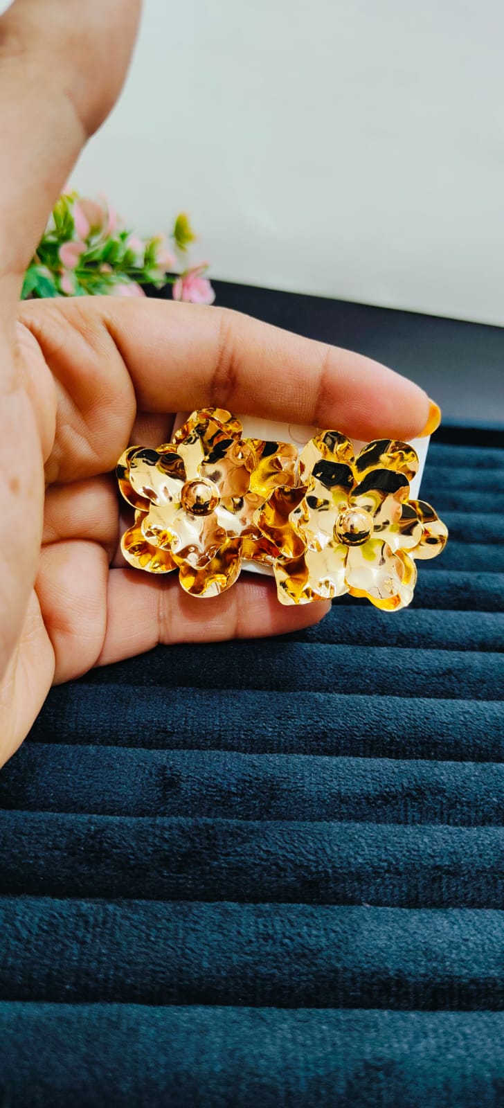 Anti Tarnish Gold Plated Premium Flower Ear Rings