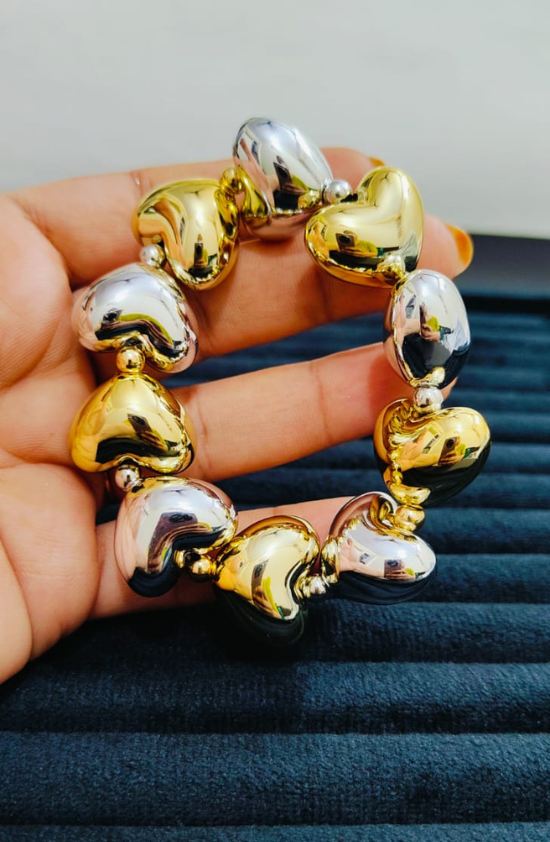Anti Tarnish Gold Plated Premium Heart Style Bracelet