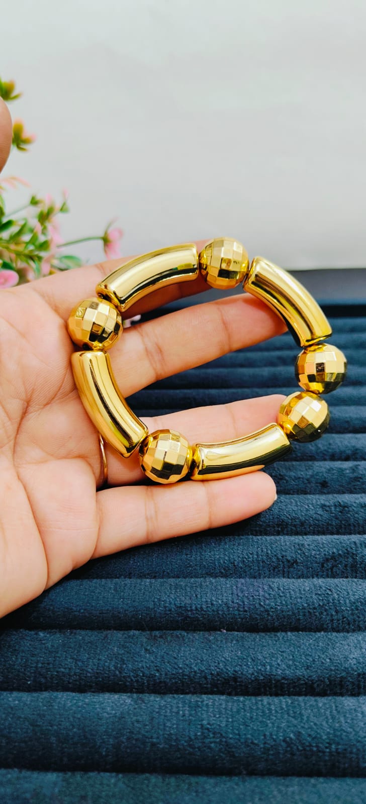 Anti Tarnish Gold Plated Premium Stylish Bracelet