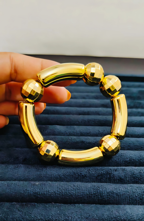 Anti Tarnish Gold Plated Premium Stylish Bracelet