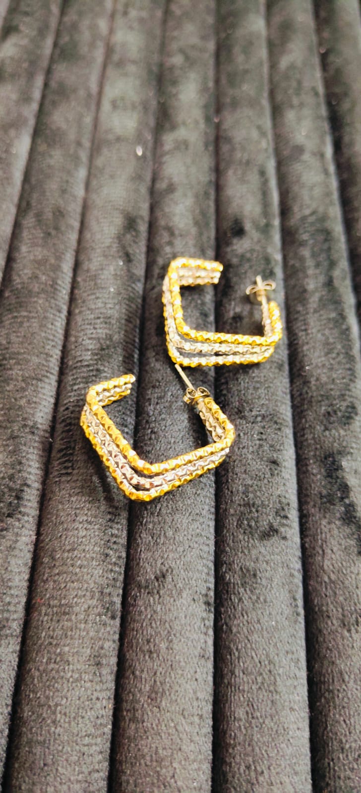 Anti Tarnish Gold & Silver Plated Premium Ear Ring