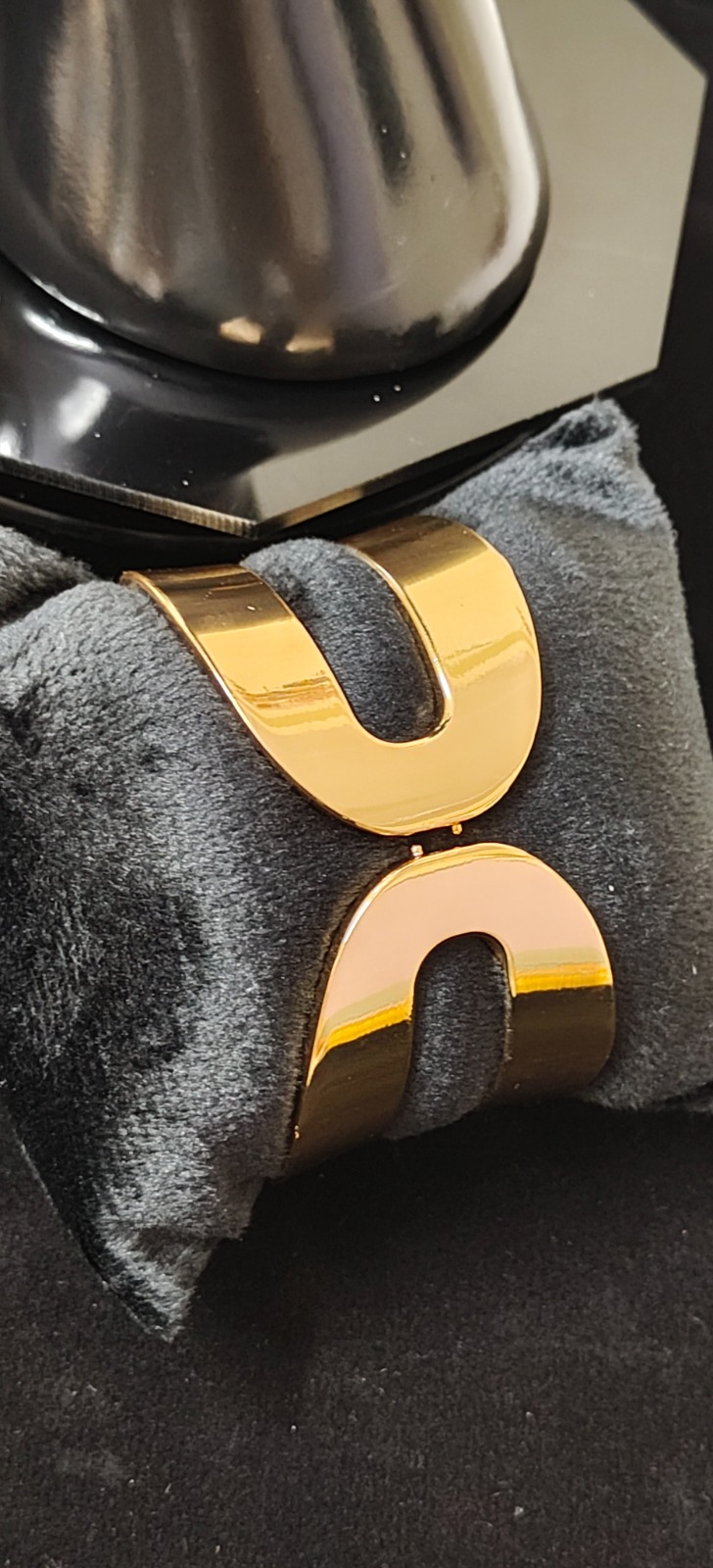 Anti Tarnish Golden Bracelet