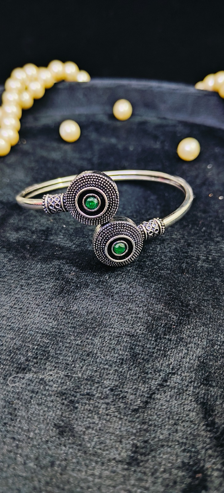 Anti Tarnish Silver Bracelet With Green Stone