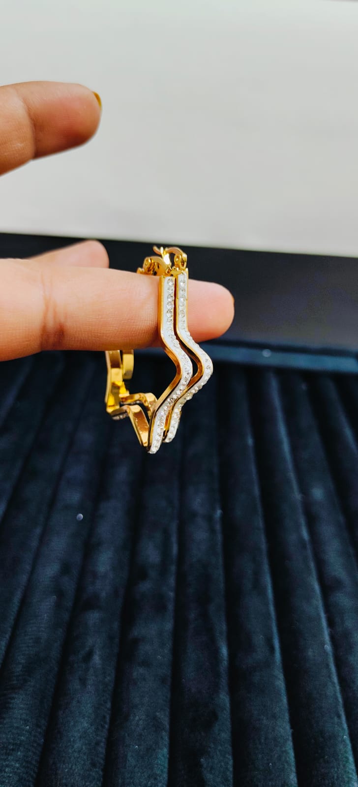 Anti Tarnish Star White Stone Premium Ear Ring