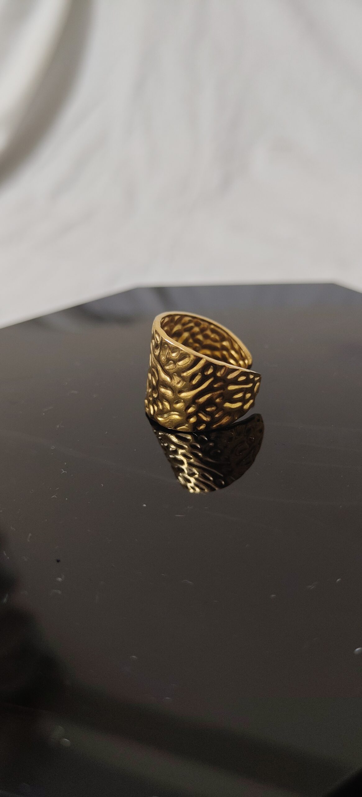 Anti Tarnish Regal Texture Ring