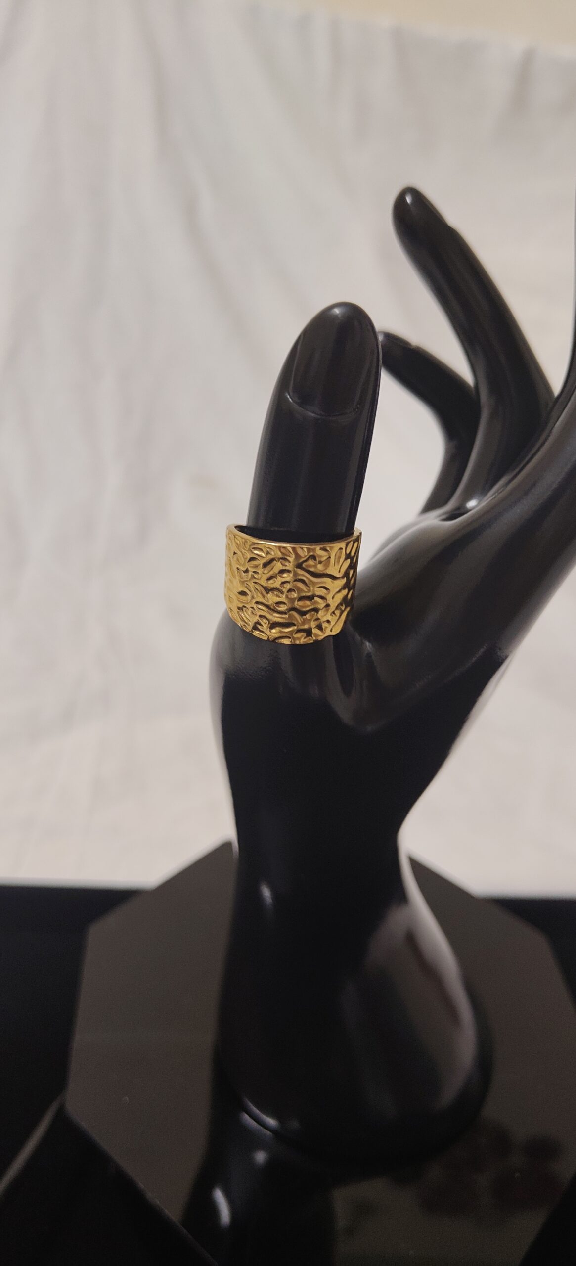 Anti Tarnish Regal Texture Ring