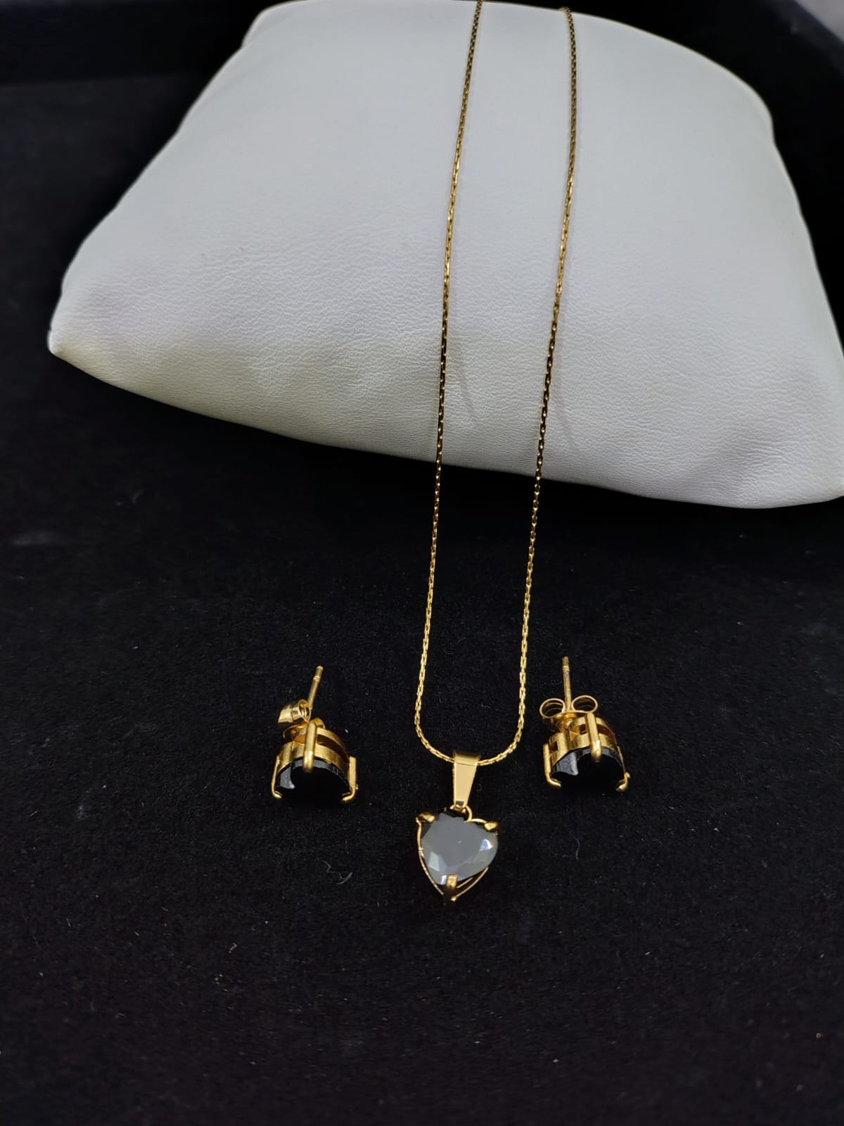 Shadow Shine Necklace