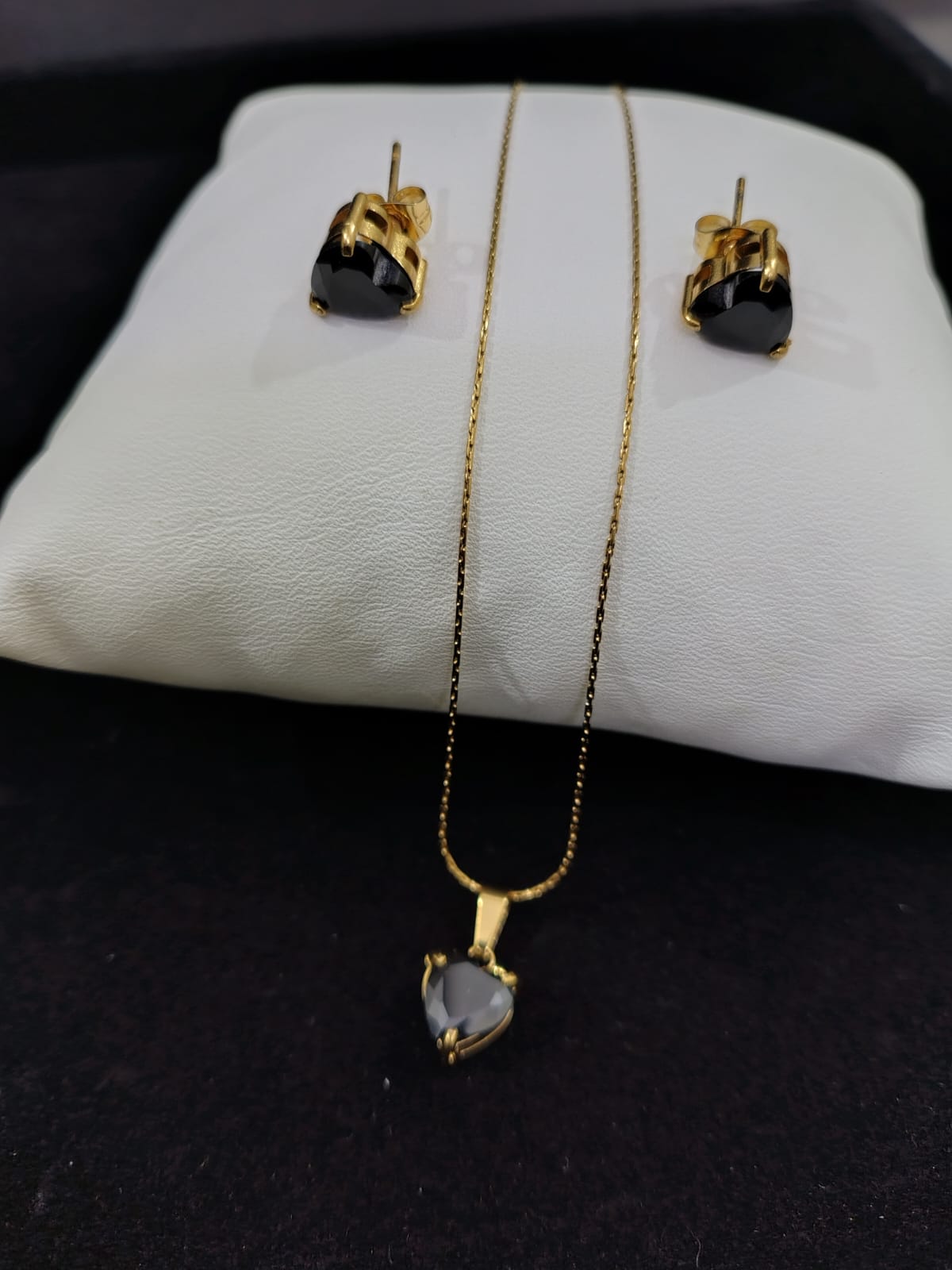 Shadow Shine Necklace